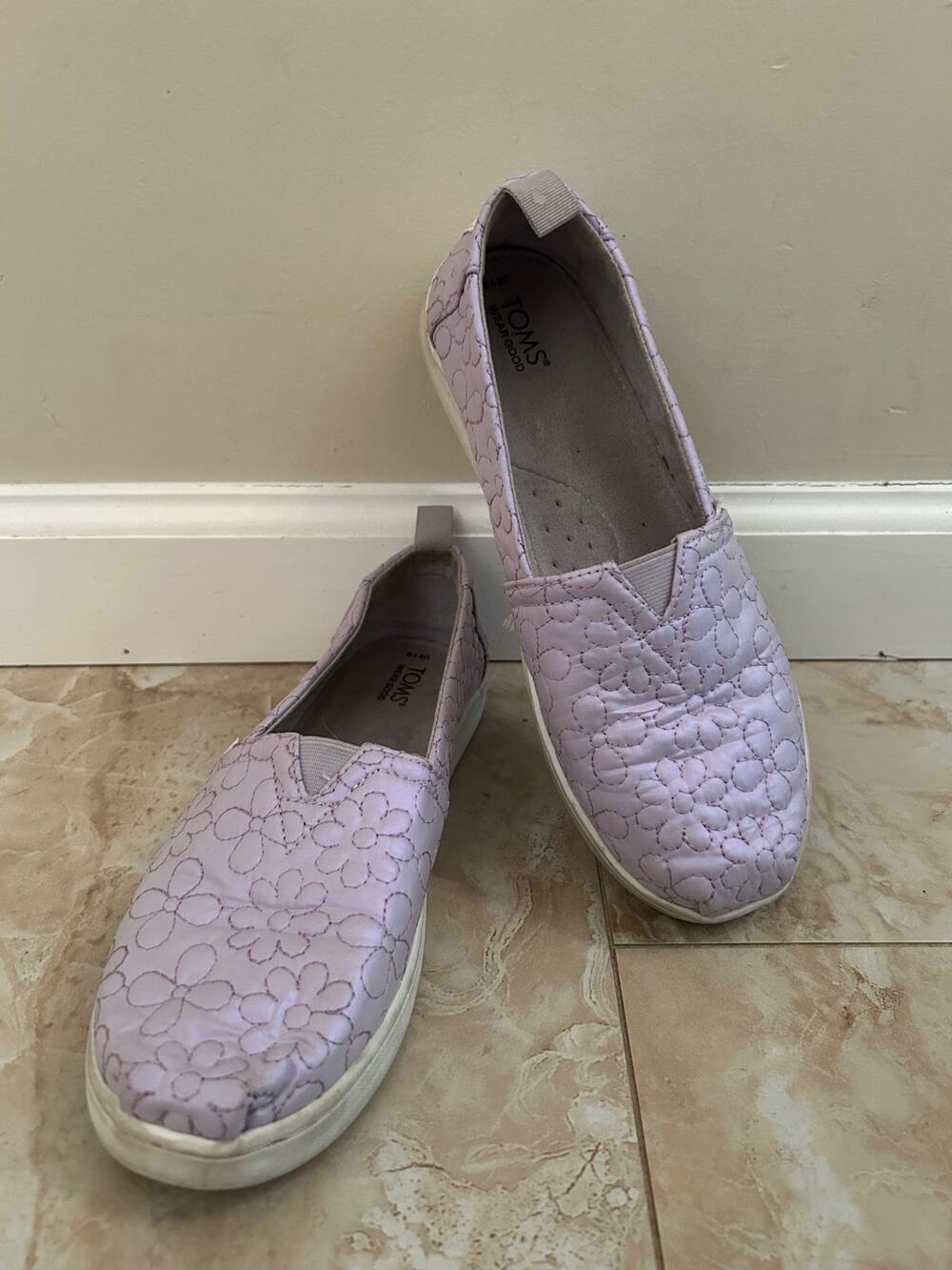 Toms Youth 5 Misty Lilac Iridescent Quilted Daisy Alpargata Shoes Fits W 6.5